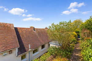 Rear- click for photo gallery